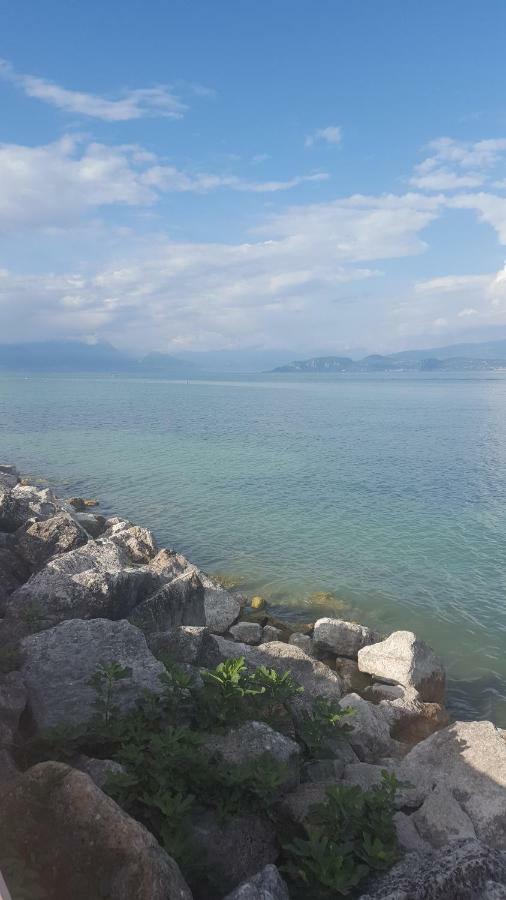 Giulietta e Romeo Bed & Breakfast Peschiera del Garda Exterior foto